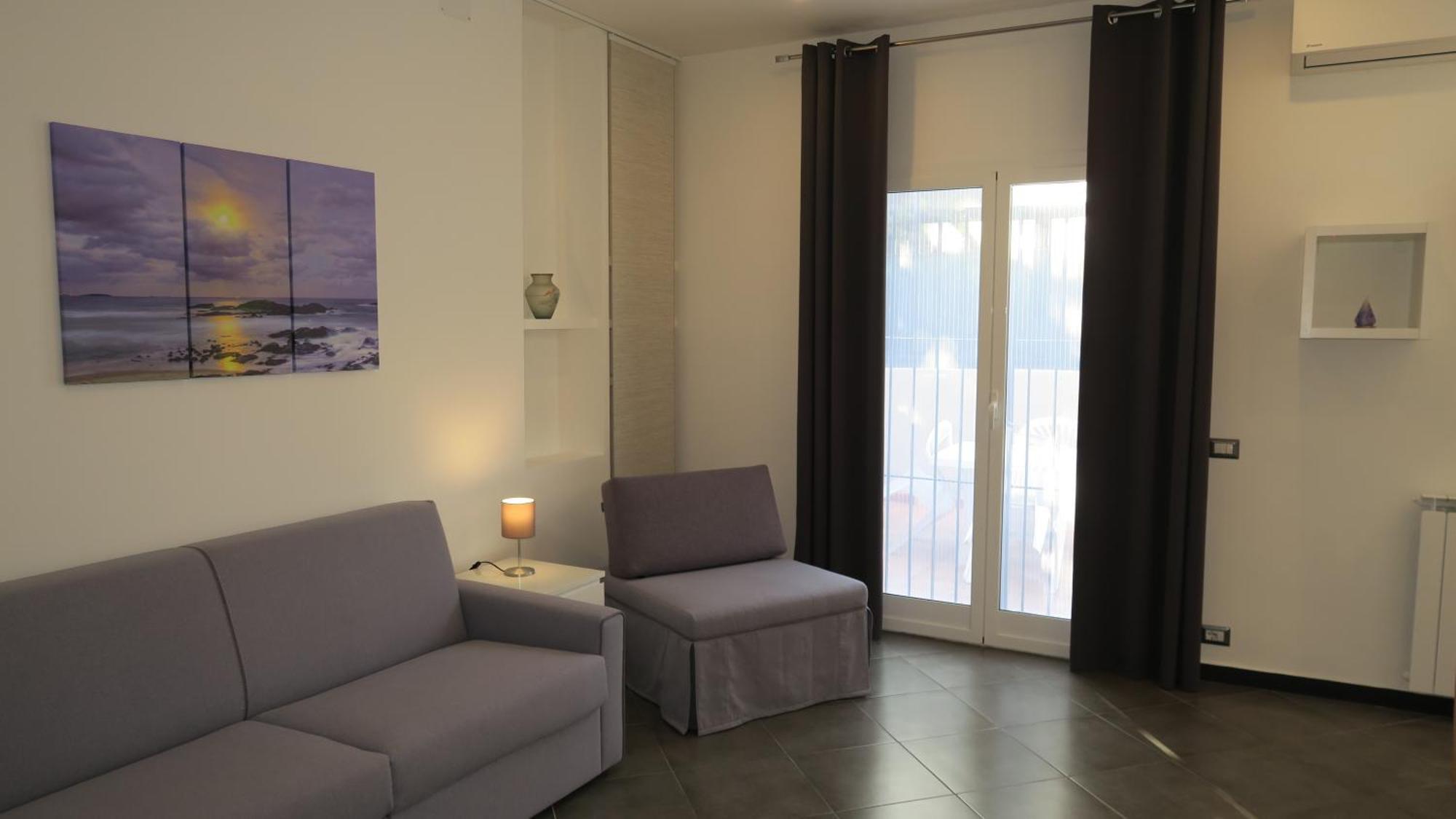 Karina, To The Beach With Terrace And Private Parking Savona Exterior foto